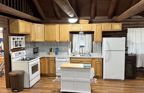 New Lisbon Cabin | Peaceful cabin on 10 acres w/pond - close to Prairie Creek Reservoir