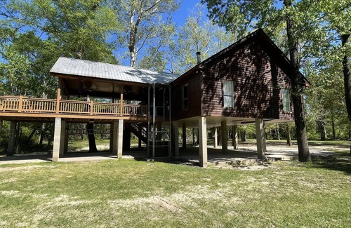 Talisheek Cabin | Peaceful Cabin Overlooking the Bogue Chitto River