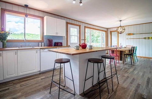 Labelle Ski Chalet | Peaceful Chalet on Pristine Lac de l'Abies in Labelle, QC. Dogs Welcome!