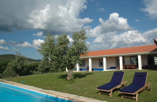 Santiago do Escoural House | Peaceful Country Holiday Home with Swimming Pool In a Wine Region