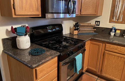 Casas Adobes House | Peaceful desert Oasis, pool & spa! Pets welcome, golf, hiking, riding, dining.