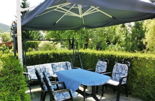 Seligenthal Apartment | Peaceful Family Base in Floh