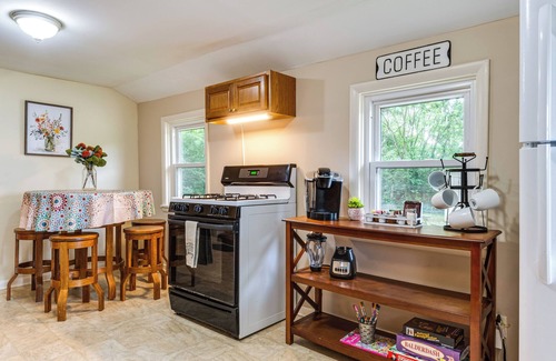 Franklin Cottage | Peaceful Franklin Cottage ~ 1 Mi to Downtown!