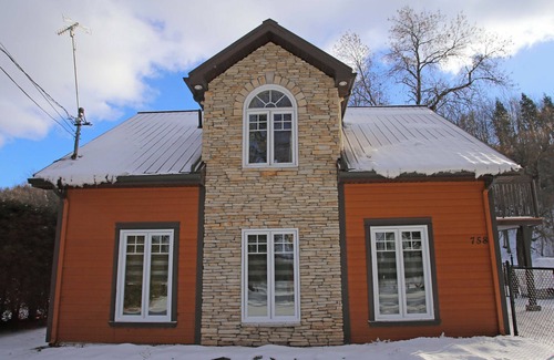 Saint-Nicolas Ski Chalet | Peaceful Haven by the St-Lawrence