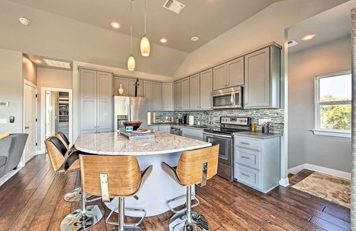 Wimberley House | Peaceful Hill Country Hideaway w/Pond Views