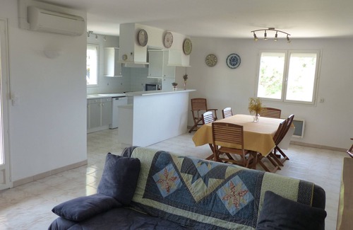 Estagel House | Peaceful house with a large garden and pool near Perpignan