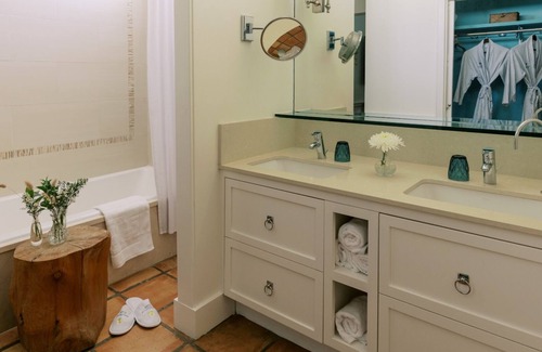 Lake Austin Village House | Peaceful Lakefront Escape, Fitness Classes, Pools & Sauna