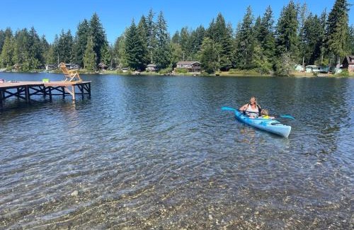 Belfair House | Peaceful Lakefront Retreat