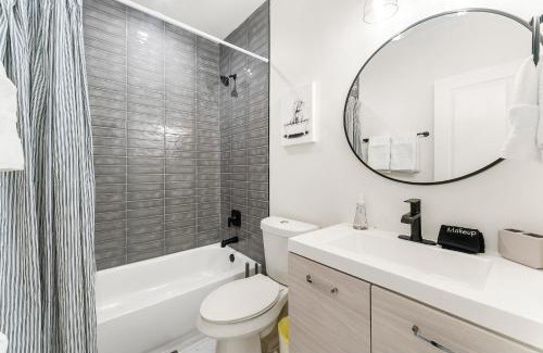 Norcross House | Peaceful & Modern Historic Norcross Home