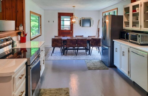 Bridgewater Corners House | Peaceful, mountain-view home with large deck, & grill - dog-friendly