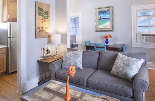 Key West Historic District House | Peaceful One Bedroom Retreat Located Blocks From Duval Street And The Harbor.