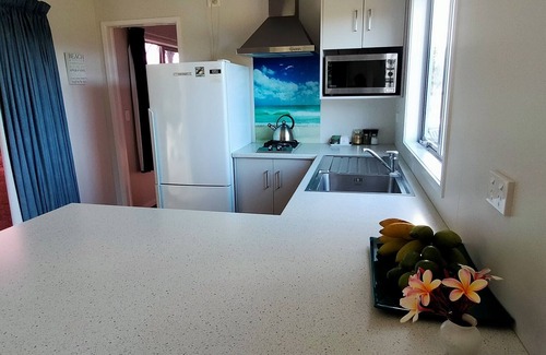 Houhora House | Peaceful private modern 1 bedroom house in country side.