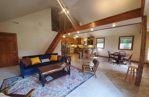 Pittsboro House | Peaceful, Private Treehouse on Terell's Creek