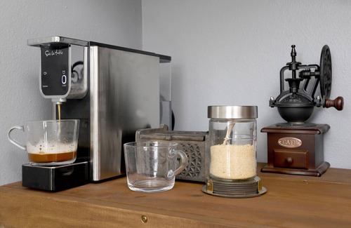 Machos Apartment | Peaceful Remodeled Studio, Minutes To Ferry & Beach