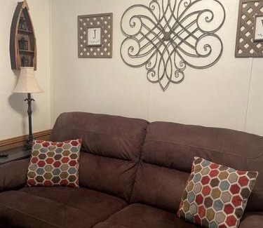 Salt Springs House | Peaceful Spacious Cabin with Screened Porch in Florida