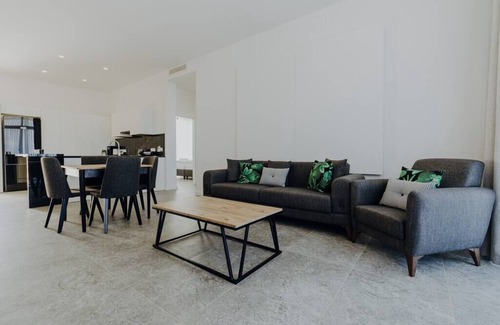 Tatlisu Apartment | Peaceful Suite Beachfront Getaway