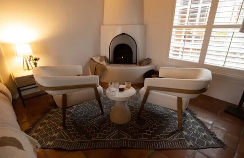 Ojo Caliente Apartment | Peaceful Suite in Desert Inn- San Juan Queen Room