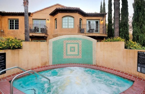 Los Gatos House | Peaceful Unit with Outdoor Pool, Balcony Free Parking in California