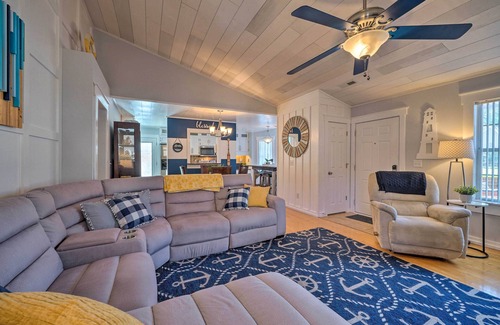 Myrtle Grove House | Peaceful Wilmington Home Near Beach & Downtown!