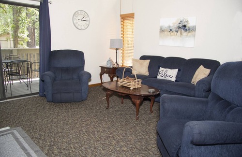 Pinetop Villa | Peaceful Wooded Resort Villa - Master Suite w Jacuzzi Tub + Romantic Fireplace