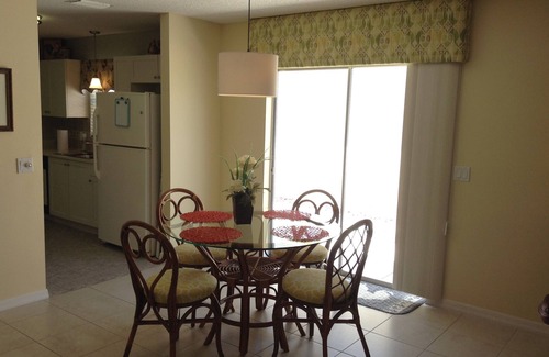 San Pedro Villas House | Peacefully & Conveniently Located w/BBQ Grill & FREE WiFI! ALL Pets Welcome!