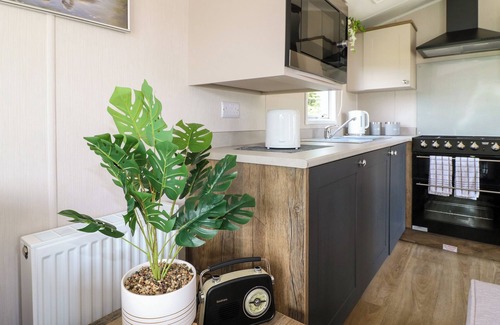 Swannington Cottage | Peacock Lodge