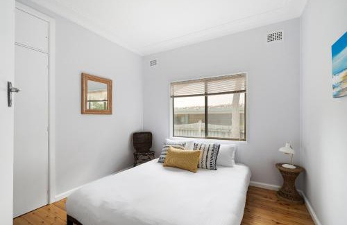 Pearl Beach House | Pearl Beach Semi - 2 min to sand & sea - Wattle