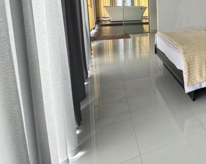 Polonnaruwa House | Pearl white residency