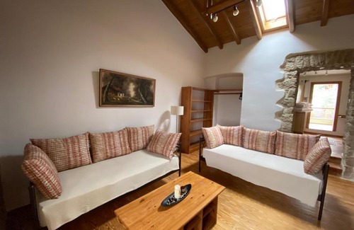 Archea Korinthos House | Pegasus House