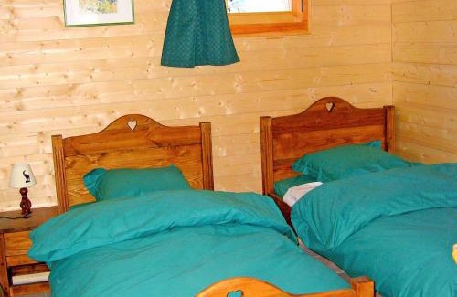 Peisey-Nancroix Ski Chalet | Peisey Chalet with Balcony Views