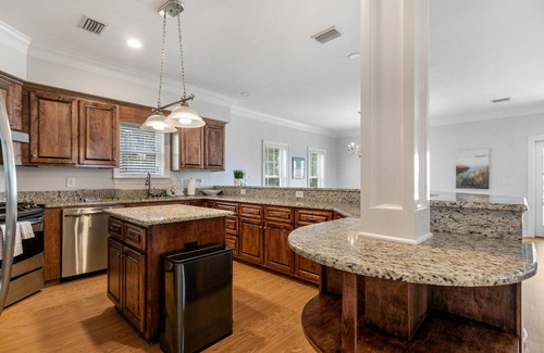 Ocean Springs Apartment | Pelican View Beach House - Private Beach!