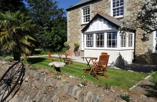 Trispen Bed & Breakfast | Pengelly Farmhouse B&B
