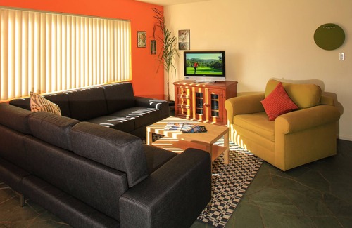 Peninsula Apartment | Peninsula Hideaway Apartment Alamitos Bay