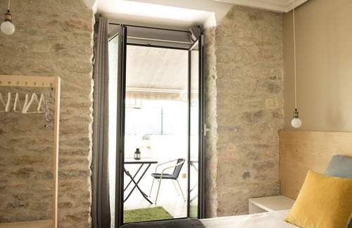 Gros House | Pensión Aia