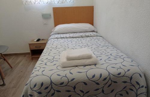 Fuencarral House | Pension Cuatro Torres