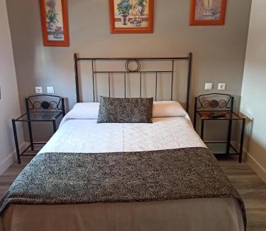 Fabero House | PENSION LA PARADA