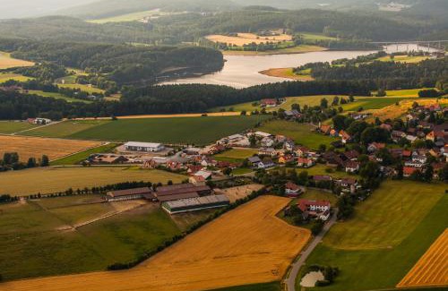 Seebarn House | Pension & Reitschule Fuchsenhof