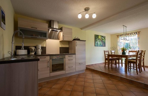 Bad Brambach Apartment | Pension 'Schmidt' with Lake View, Private Terrace and Wi-Fi