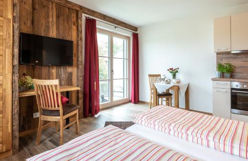 Otterfing House | Pension und Appartements Wild