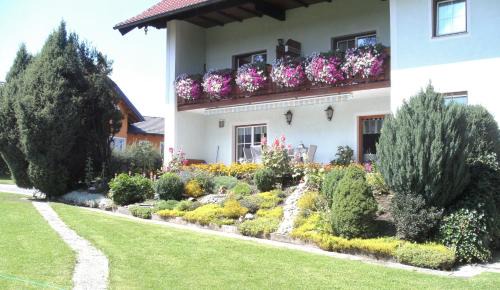 Koppl House | Pension Waldhof