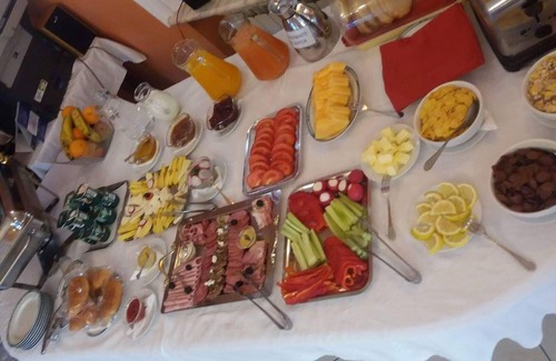 Tirgu Mures Bed & Breakfast | Pensiunea Curtea Bavareza