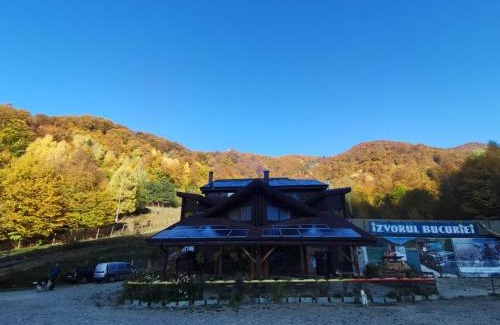 Lunca Jaristei House | PENSIUNEA IZVORUL BUCURIEI