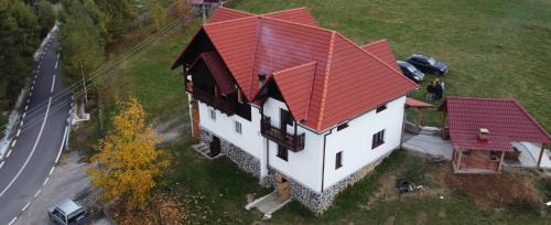 Calatele Ski Chalet | Pensiunea Steaua Apusenilor