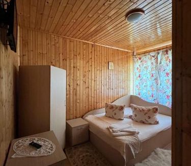 Sugag House | Pensiunea Valea Frumoasei