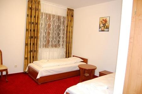 Otyn Bed & Breakfast | Pensjonat Korona