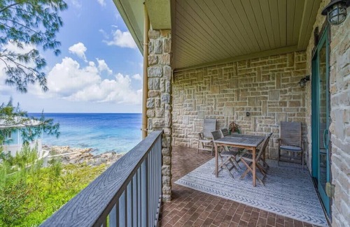 Northwest Point Condo | Penthouse 2Bd/2Bth Oceanfront Condo-Onsite Dining
