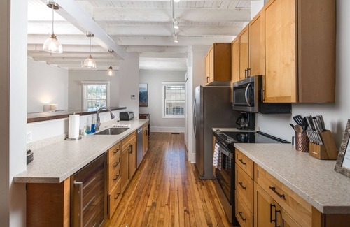 Blowing Rock House | Penthouse 999 on Main St Blowing Rock! Right Across from the Market, Shopping, &