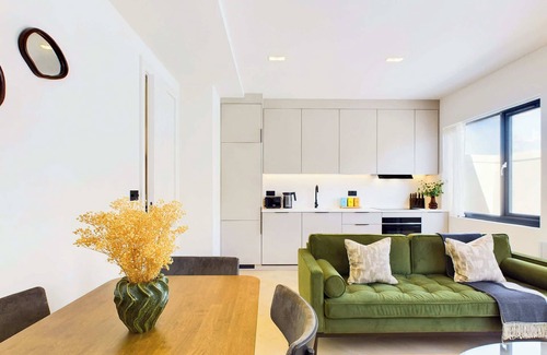 Maida Vale Apartment | Penthouse Apartment with Balcony in Maida Vale