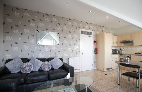 Bispham Apartment | Penthouse! Luxury 2 Bed Suite With Sea View