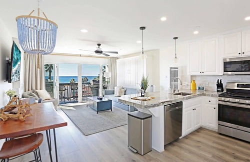 San Clemente Apartment | Penthouse - OceanView Retreat + bikes - 5Stars